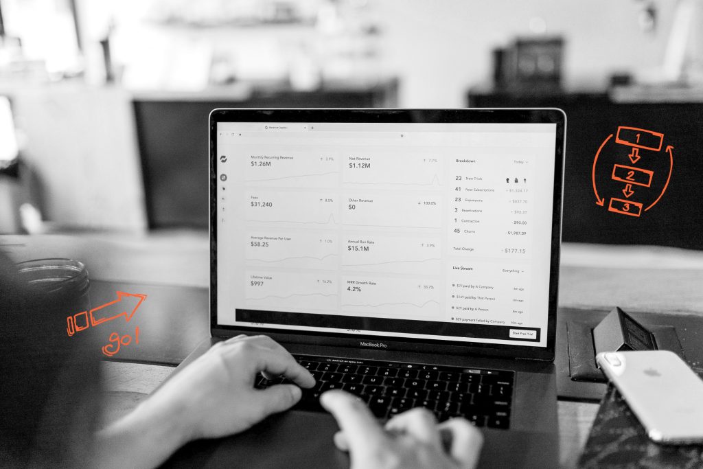 Online Marketing Statistiken auf Laptop